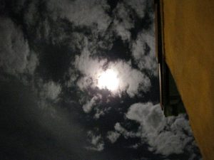 Vollmond Wolken
